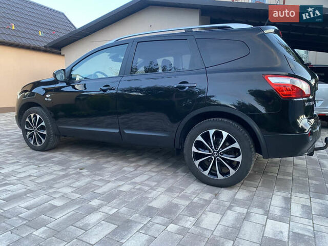 Черный Ниссан Кашкай 2, объемом двигателя 2 л и пробегом 175 тыс. км за 12890 $, фото 2 на Automoto.ua