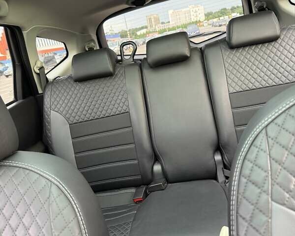 Чорний Ніссан Кашкай 2, об'ємом двигуна 1.6 л та пробігом 242 тис. км за 11300 $, фото 9 на Automoto.ua