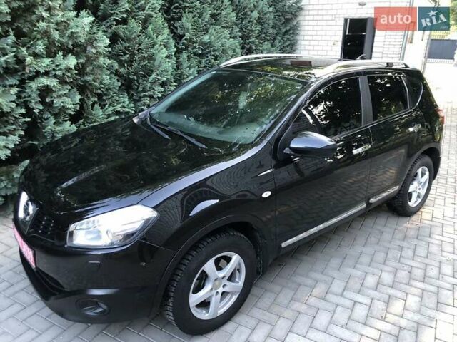 Черный Ниссан Кашкай 2, объемом двигателя 1.6 л и пробегом 189 тыс. км за 10200 $, фото 7 на Automoto.ua