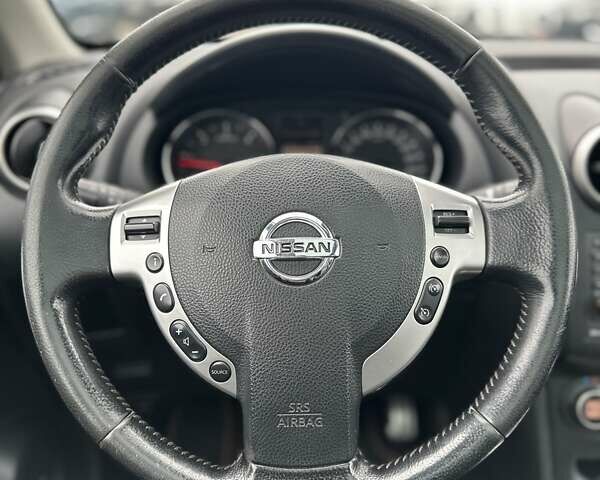 Черный Ниссан Кашкай 2, объемом двигателя 2 л и пробегом 186 тыс. км за 11500 $, фото 28 на Automoto.ua