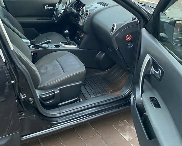 Чорний Ніссан Кашкай 2, об'ємом двигуна 1.5 л та пробігом 270 тис. км за 9800 $, фото 39 на Automoto.ua