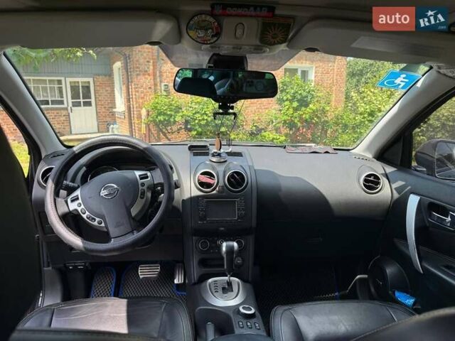 Черный Ниссан Кашкай 2, объемом двигателя 2 л и пробегом 206 тыс. км за 13000 $, фото 7 на Automoto.ua