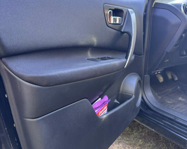 Ниссан Кашкай 2 2011 в Владимир-Волынский на Automoto.ua Черный Ниссан Кашкай 2, объемом двигателя 1.46 л и пробегом 276 тыс. км за 10000 $, фото 7 на Automoto.ua