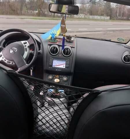 Черный Ниссан Кашкай 2, объемом двигателя 2 л и пробегом 300 тыс. км за 12400 $, фото 10 на Automoto.ua