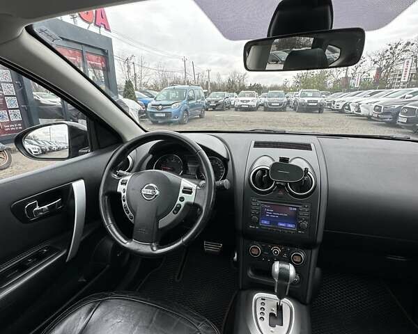 Черный Ниссан Кашкай 2, объемом двигателя 2 л и пробегом 186 тыс. км за 11500 $, фото 26 на Automoto.ua