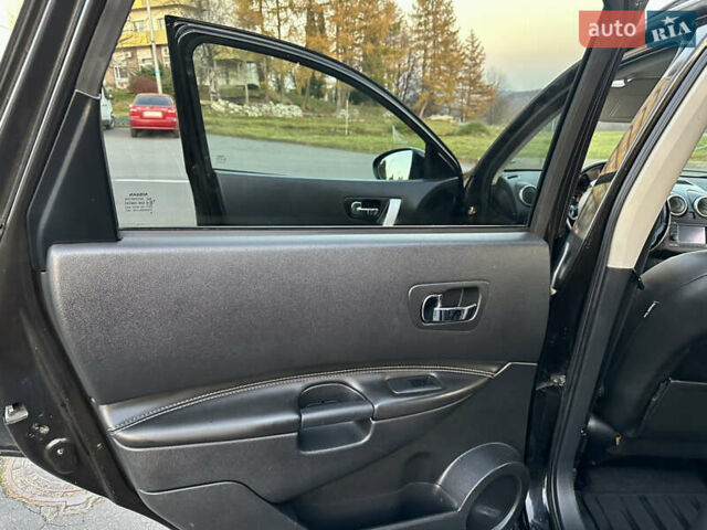 Черный Ниссан Кашкай 2, объемом двигателя 2 л и пробегом 189 тыс. км за 12555 $, фото 46 на Automoto.ua