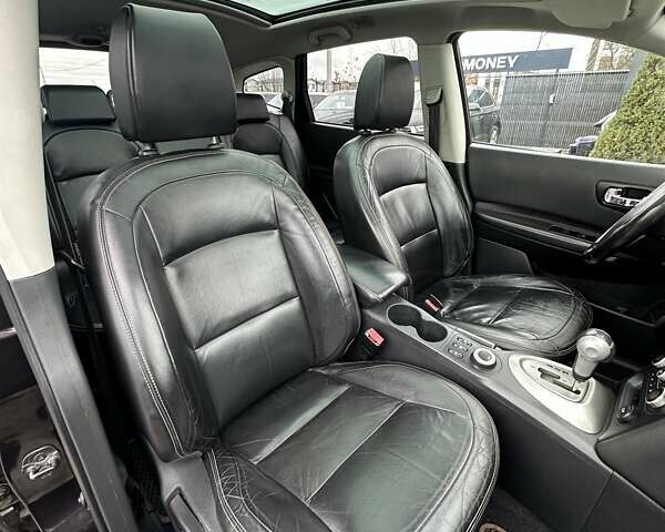 Черный Ниссан Кашкай 2, объемом двигателя 2 л и пробегом 186 тыс. км за 11500 $, фото 20 на Automoto.ua