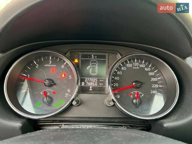 Черный Ниссан Кашкай 2, объемом двигателя 1.5 л и пробегом 277 тыс. км за 10890 $, фото 20 на Automoto.ua