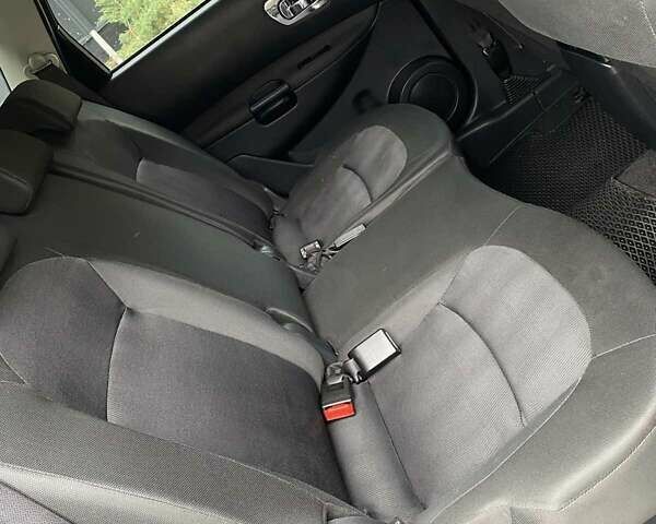 Черный Ниссан Кашкай 2, объемом двигателя 1.6 л и пробегом 238 тыс. км за 9550 $, фото 28 на Automoto.ua