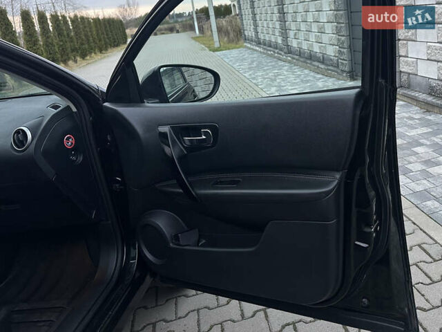 Черный Ниссан Кашкай 2, объемом двигателя 1.6 л и пробегом 211 тыс. км за 11500 $, фото 25 на Automoto.ua