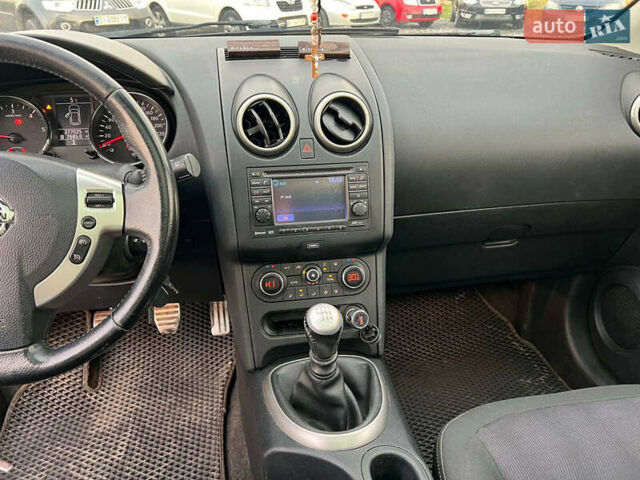 Черный Ниссан Кашкай 2, объемом двигателя 1.5 л и пробегом 277 тыс. км за 10890 $, фото 26 на Automoto.ua