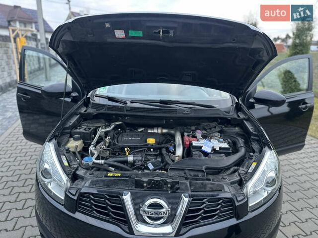 Черный Ниссан Кашкай 2, объемом двигателя 1.6 л и пробегом 211 тыс. км за 11500 $, фото 48 на Automoto.ua