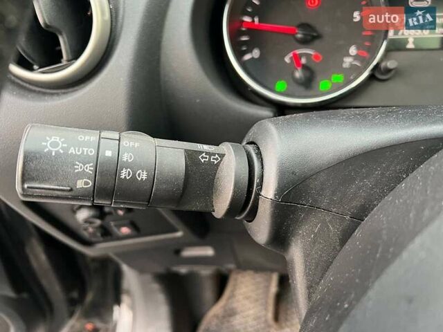 Черный Ниссан Кашкай 2, объемом двигателя 1.5 л и пробегом 277 тыс. км за 10890 $, фото 25 на Automoto.ua