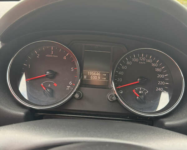 Чорний Ніссан Кашкай 2, об'ємом двигуна 1.6 л та пробігом 196 тис. км за 9999 $, фото 4 на Automoto.ua