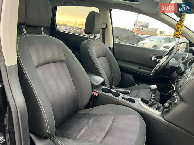 Черный Ниссан Кашкай 2, объемом двигателя 1.5 л и пробегом 277 тыс. км за 10890 $, фото 39 на Automoto.ua