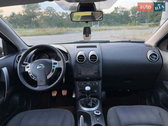 Чорний Ніссан Кашкай 2, об'ємом двигуна 1.6 л та пробігом 175 тис. км за 12400 $, фото 44 на Automoto.ua