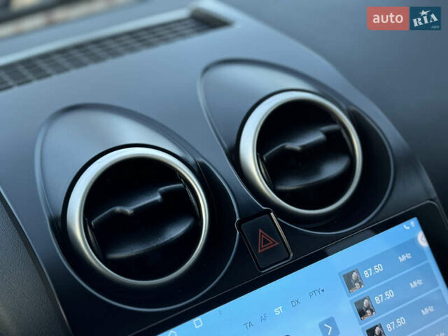 Черный Ниссан Кашкай 2, объемом двигателя 1.5 л и пробегом 154 тыс. км за 11950 $, фото 46 на Automoto.ua