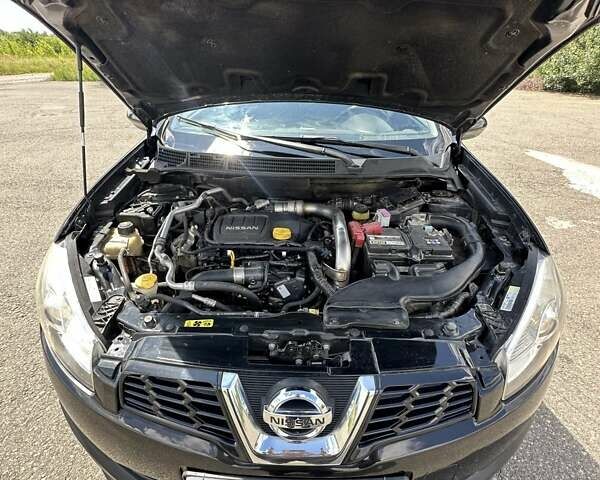 Черный Ниссан Кашкай 2, объемом двигателя 1.6 л и пробегом 191 тыс. км за 11600 $, фото 37 на Automoto.ua