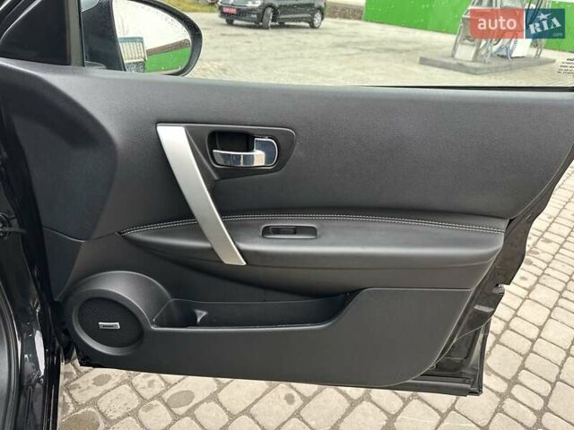 Черный Ниссан Кашкай 2, объемом двигателя 1.6 л и пробегом 232 тыс. км за 10350 $, фото 28 на Automoto.ua