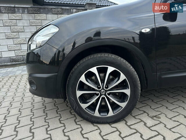 Черный Ниссан Кашкай 2, объемом двигателя 1.6 л и пробегом 211 тыс. км за 11500 $, фото 11 на Automoto.ua