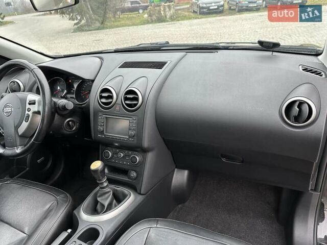 Черный Ниссан Кашкай 2, объемом двигателя 1.6 л и пробегом 232 тыс. км за 10350 $, фото 17 на Automoto.ua
