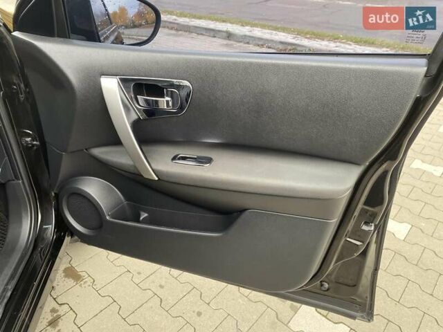 Черный Ниссан Кашкай 2, объемом двигателя 1.6 л и пробегом 238 тыс. км за 9550 $, фото 24 на Automoto.ua