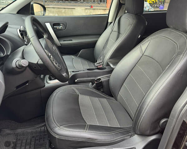 Чорний Ніссан Кашкай 2, об'ємом двигуна 1.6 л та пробігом 196 тис. км за 9999 $, фото 5 на Automoto.ua