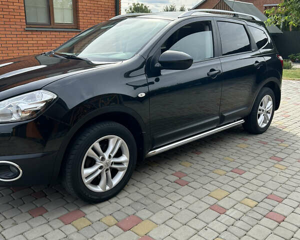 Чорний Ніссан Кашкай 2, об'ємом двигуна 1.5 л та пробігом 185 тис. км за 10700 $, фото 1 на Automoto.ua