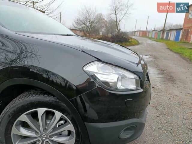 Черный Ниссан Кашкай 2, объемом двигателя 2 л и пробегом 221 тыс. км за 12700 $, фото 5 на Automoto.ua