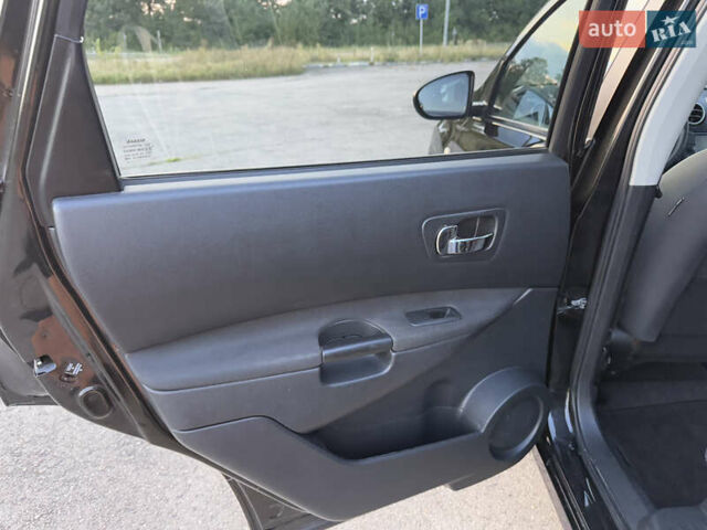 Чорний Ніссан Кашкай 2, об'ємом двигуна 1.6 л та пробігом 175 тис. км за 12400 $, фото 42 на Automoto.ua