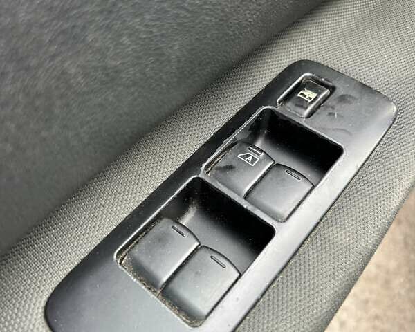 Ніссан Кашкай 2 2012 у Сумах на Automoto.ua Чорний Ніссан Кашкай 2, об'ємом двигуна 1.6 л та пробігом 191 тис. км за 11900 $, фото 27 на Automoto.ua