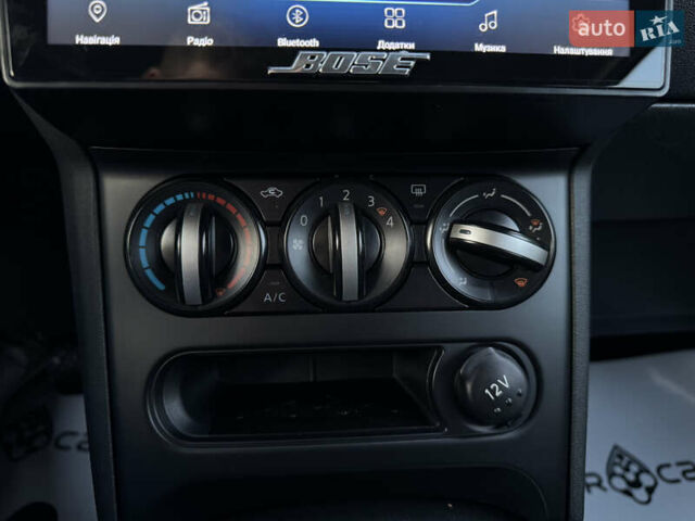 Черный Ниссан Кашкай 2, объемом двигателя 1.5 л и пробегом 154 тыс. км за 11950 $, фото 61 на Automoto.ua