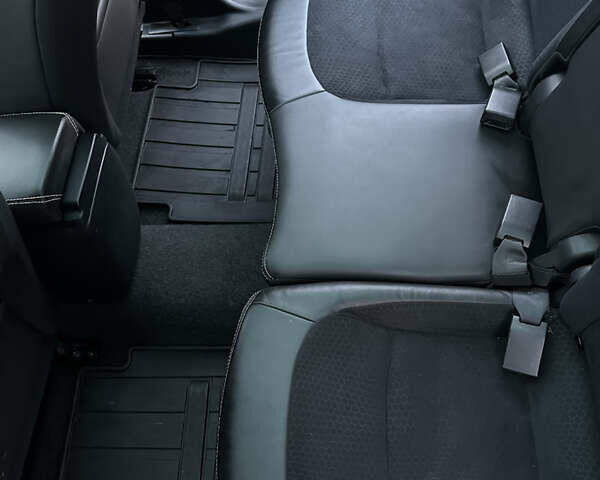 Черный Ниссан Кашкай 2, объемом двигателя 1.6 л и пробегом 211 тыс. км за 11500 $, фото 30 на Automoto.ua