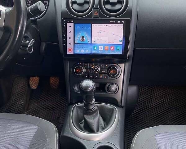 Черный Ниссан Кашкай 2, объемом двигателя 1.6 л и пробегом 238 тыс. км за 9550 $, фото 31 на Automoto.ua