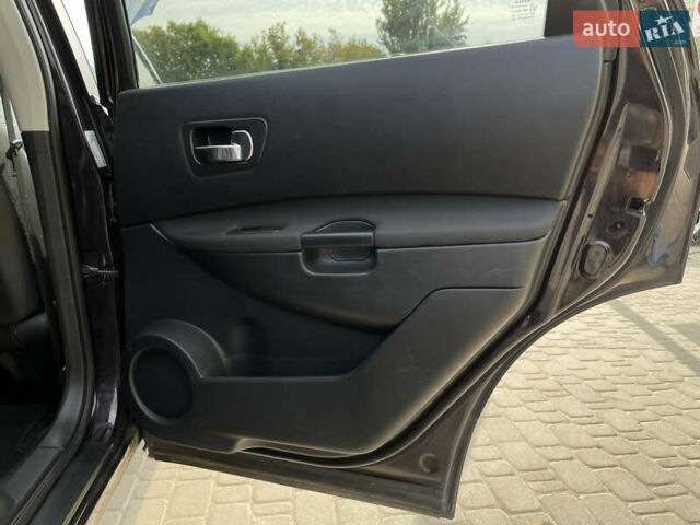 Чорний Ніссан Кашкай 2, об'ємом двигуна 1.6 л та пробігом 276 тис. км за 11699 $, фото 30 на Automoto.ua