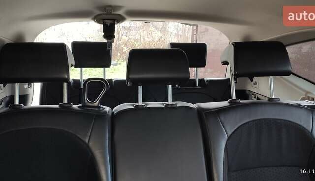 Чорний Ніссан Кашкай 2, об'ємом двигуна 1.6 л та пробігом 235 тис. км за 11400 $, фото 28 на Automoto.ua