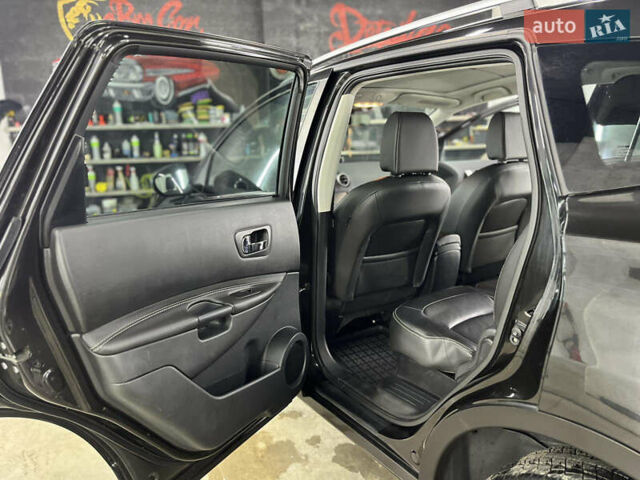 Чорний Ніссан Кашкай 2, об'ємом двигуна 1.6 л та пробігом 277 тис. км за 10750 $, фото 3 на Automoto.ua