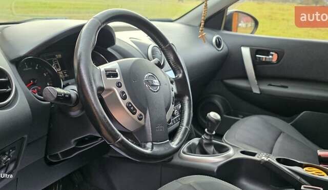 Черный Ниссан Кашкай 2, объемом двигателя 1.6 л и пробегом 274 тыс. км за 12850 $, фото 14 на Automoto.ua