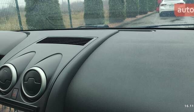 Чорний Ніссан Кашкай 2, об'ємом двигуна 1.6 л та пробігом 235 тис. км за 11400 $, фото 30 на Automoto.ua