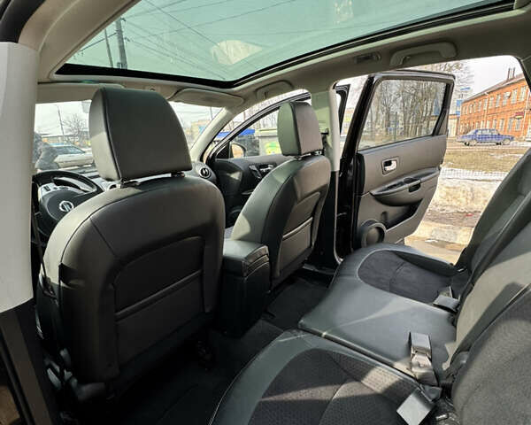 Черный Ниссан Кашкай 2, объемом двигателя 2 л и пробегом 230 тыс. км за 12000 $, фото 21 на Automoto.ua