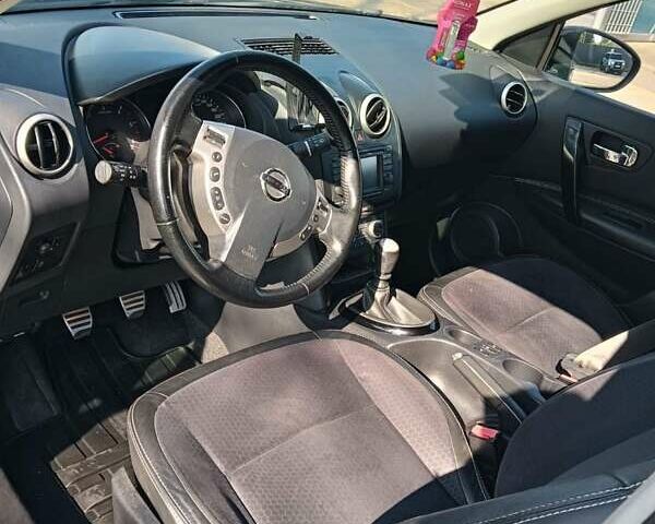 Чорний Ніссан Кашкай 2, об'ємом двигуна 1.46 л та пробігом 232 тис. км за 12500 $, фото 25 на Automoto.ua