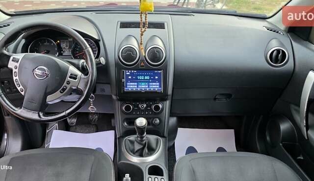 Черный Ниссан Кашкай 2, объемом двигателя 1.6 л и пробегом 274 тыс. км за 12850 $, фото 41 на Automoto.ua
