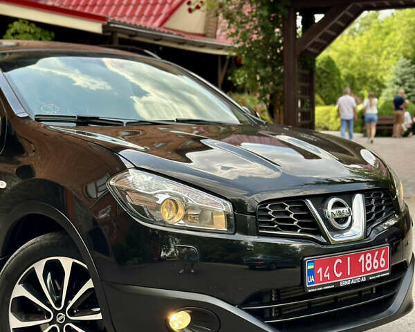 Черный Ниссан Кашкай 2, объемом двигателя 1.6 л и пробегом 180 тыс. км за 11950 $, фото 2 на Automoto.ua