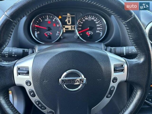 Черный Ниссан Кашкай 2, объемом двигателя 1.6 л и пробегом 225 тыс. км за 10800 $, фото 16 на Automoto.ua