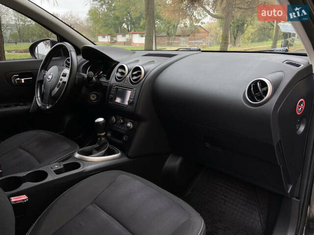 Черный Ниссан Кашкай 2, объемом двигателя 1.6 л и пробегом 223 тыс. км за 10350 $, фото 39 на Automoto.ua