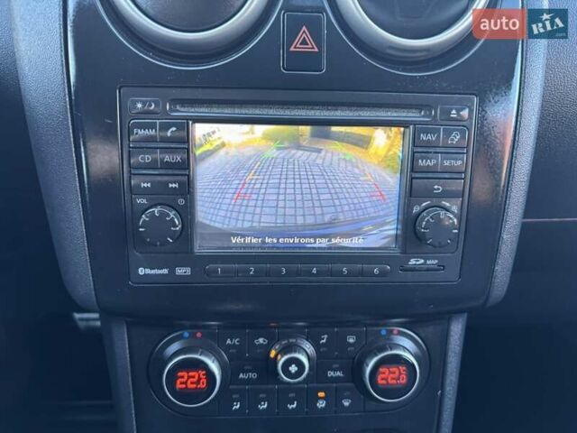 Чорний Ніссан Кашкай 2, об'ємом двигуна 1.6 л та пробігом 225 тис. км за 10800 $, фото 16 на Automoto.ua