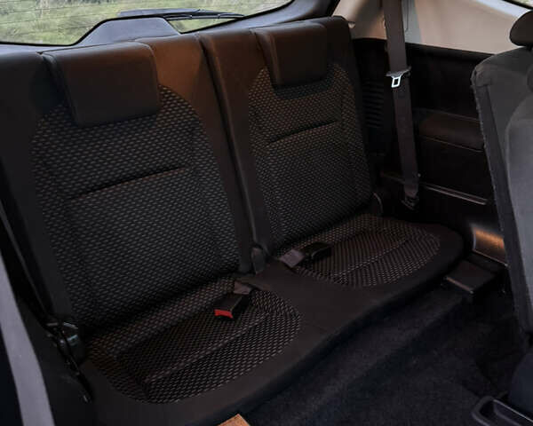 Фиолетовый Ниссан Кашкай 2, объемом двигателя 1.5 л и пробегом 261 тыс. км за 9350 $, фото 53 на Automoto.ua