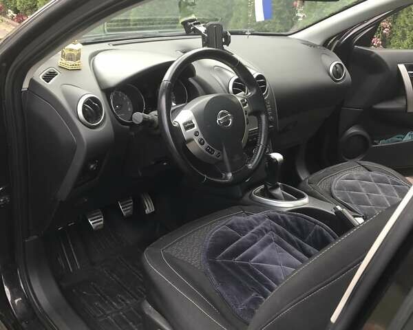 Фіолетовий Ніссан Кашкай 2, об'ємом двигуна 1.6 л та пробігом 261 тис. км за 8600 $, фото 7 на Automoto.ua