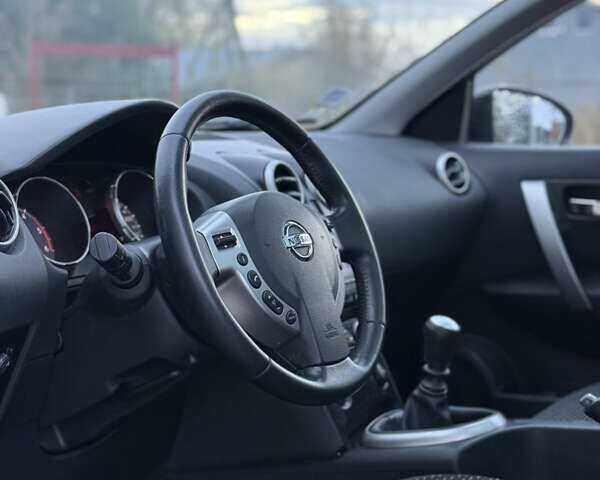 Ниссан Кашкай 2 2009 в Самборе на Automoto.ua Фиолетовый Ниссан Кашкай 2, объемом двигателя 1.5 л и пробегом 261 тыс. км за 9350 $, фото 30 на Automoto.ua