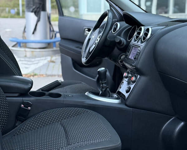 Ниссан Кашкай 2 2009 в Самборе на Automoto.ua Фиолетовый Ниссан Кашкай 2, объемом двигателя 1.5 л и пробегом 261 тыс. км за 9350 $, фото 28 на Automoto.ua